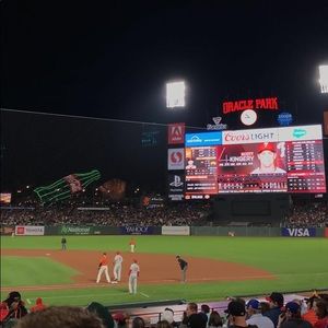 Meet your Posher, Ethan